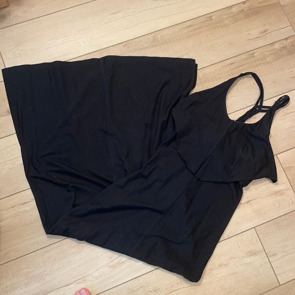 Patagonia Maxi dress. Built in bra, empire waist. Flattering top. EUC (worn 2x)